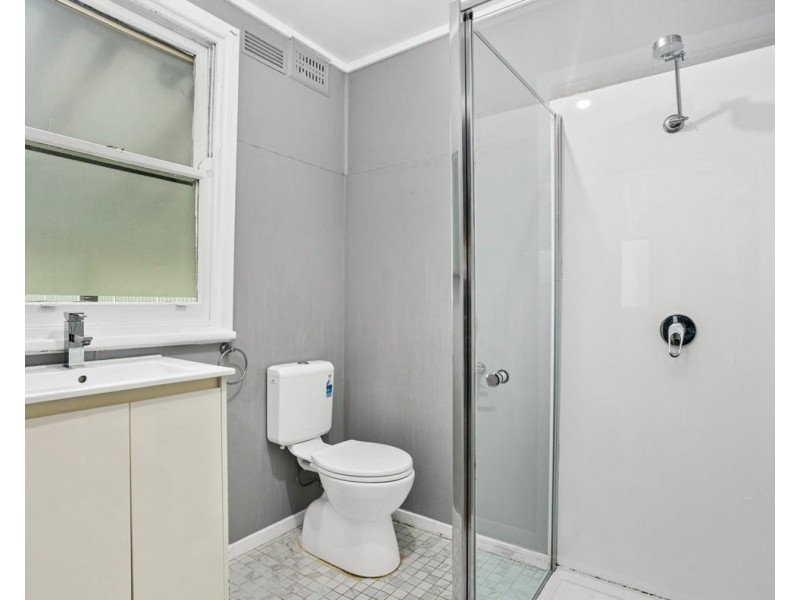 2 Jobson Avenue, Mount Ousley NSW 2519