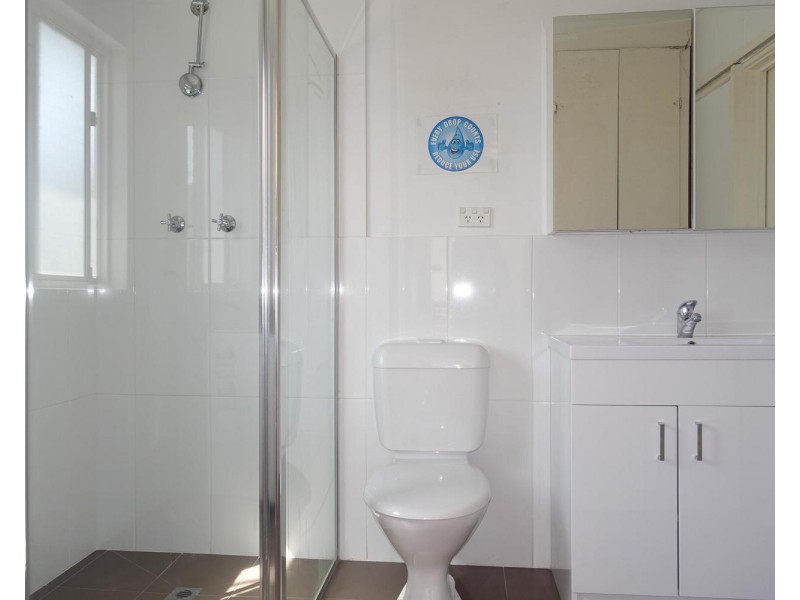 1/22 Pooraka Avenue, West Wollongong NSW 2500