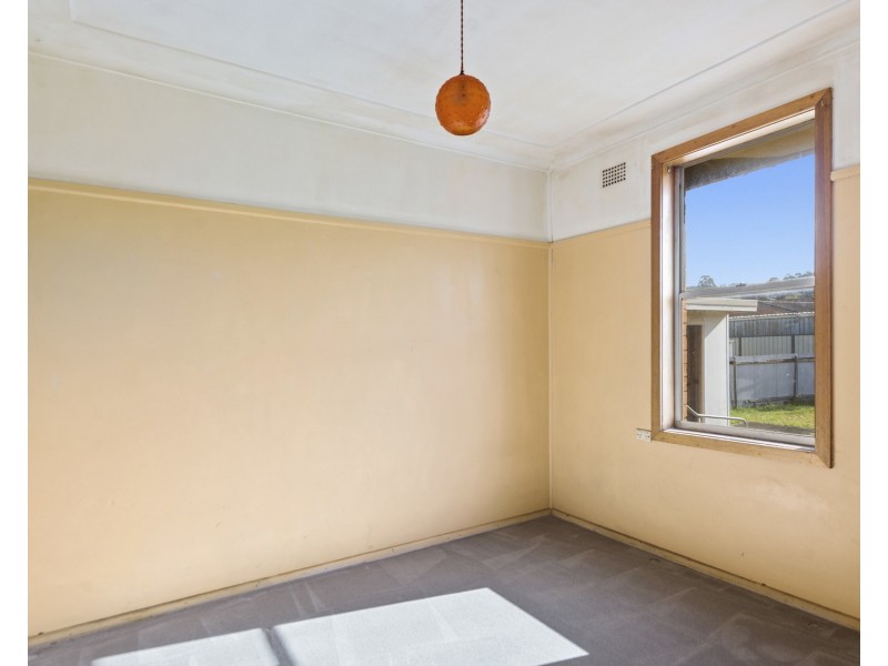 28 Barnes Street, Berkeley NSW 2506