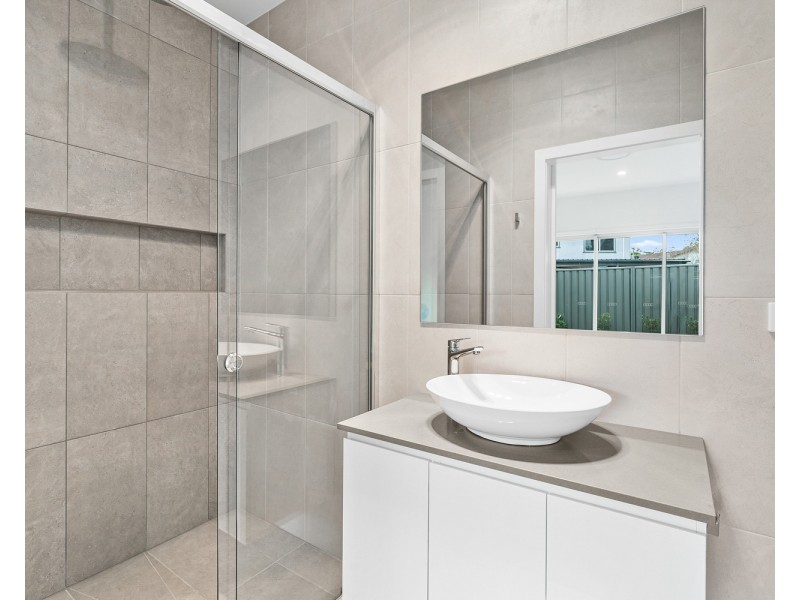 4B  The Springs Avenue, Sussex Inlet NSW 2540