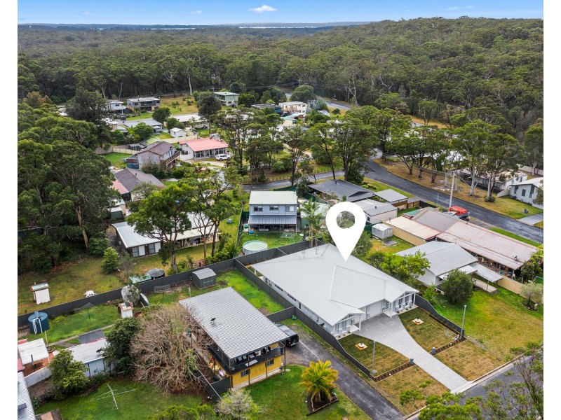 4B  The Springs Avenue, Sussex Inlet NSW 2540