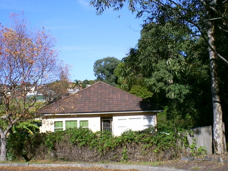 5 Lockwood St, Cringila NSW 2502