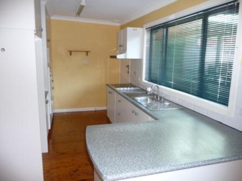 18 Gerard Street, Farmborough Heights NSW 2526