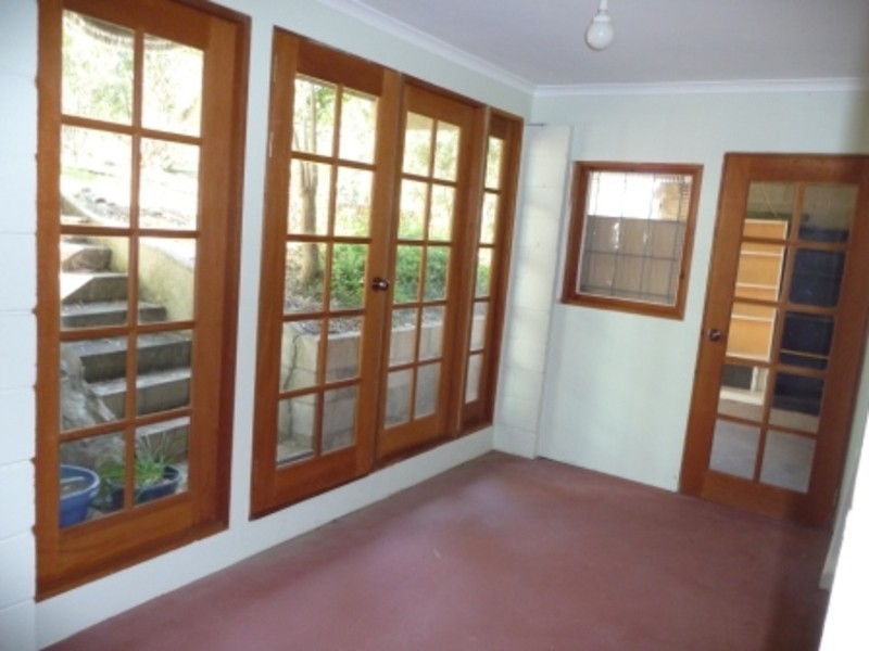 18 Gerard Street, Farmborough Heights NSW 2526