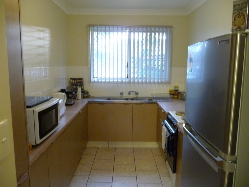 8/4 Edyth Street, Bellambi NSW 2518
