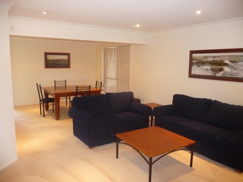 12 Kariewood Circuit, Dapto NSW 2530