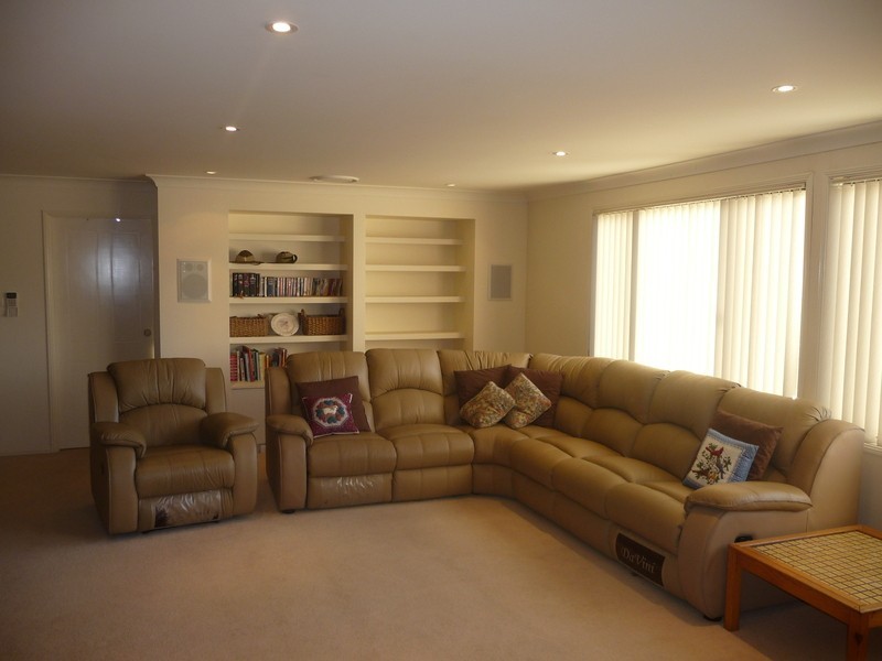 12 Kariewood Circuit, Dapto NSW 2530