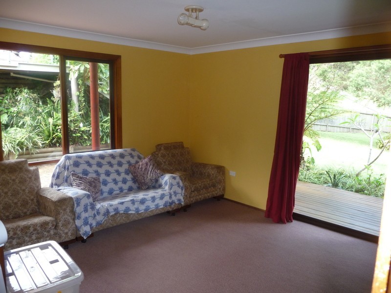 39 Silvertop Parade, Cordeaux Heights NSW 2526