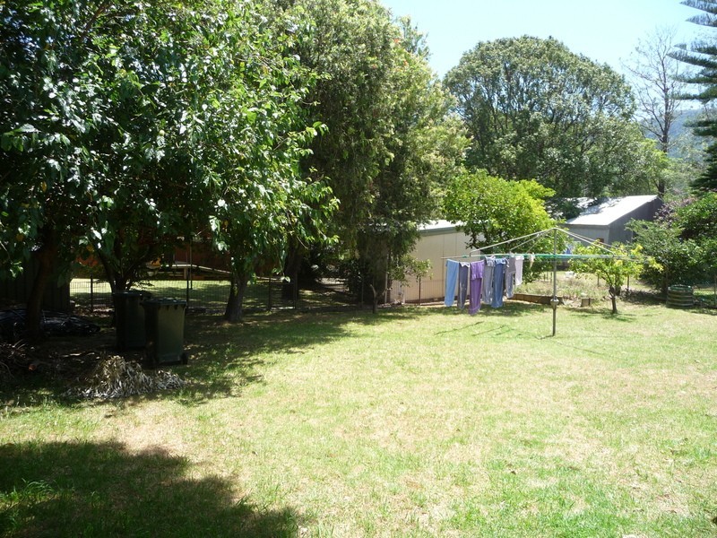 8 Napier Street, Balgownie NSW 2519
