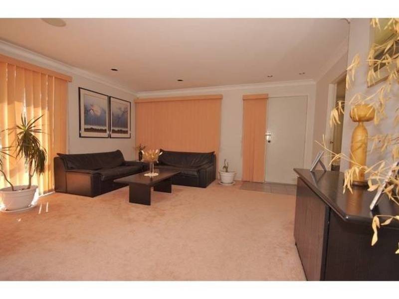 66 Tamarind Drive, Cordeaux Heights NSW 2526