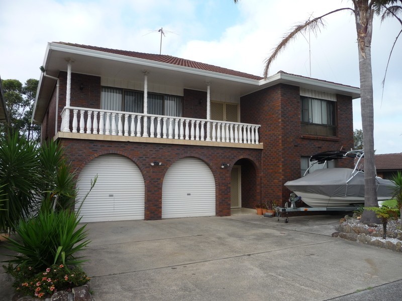 49 Ocean Beach Drive, Shellharbour NSW 2529
