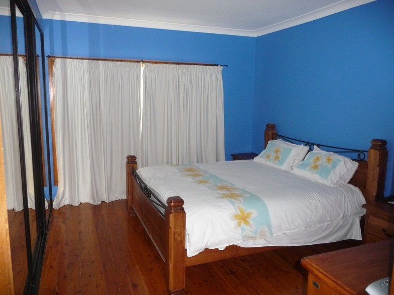 49 Ocean Beach Drive, Shellharbour NSW 2529