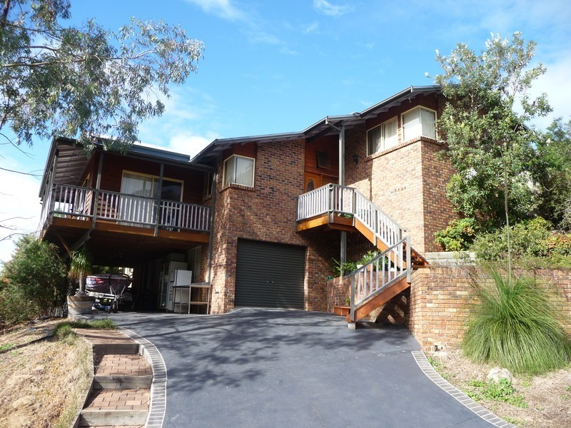 15 Sugarwood Close, Farmborough Heights NSW 2526