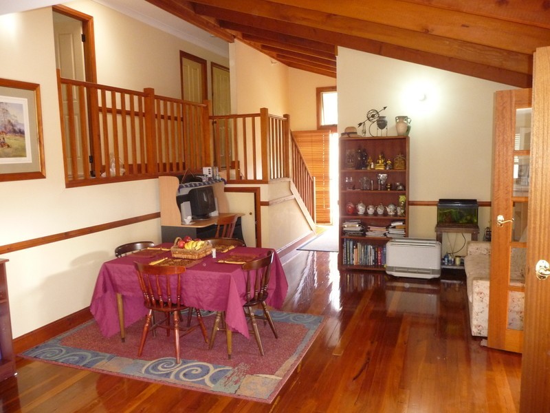 15 Sugarwood Close, Farmborough Heights NSW 2526