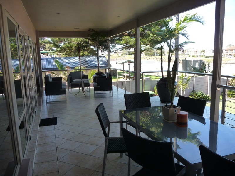 125 Little Lake Crescent, Warilla NSW 2528