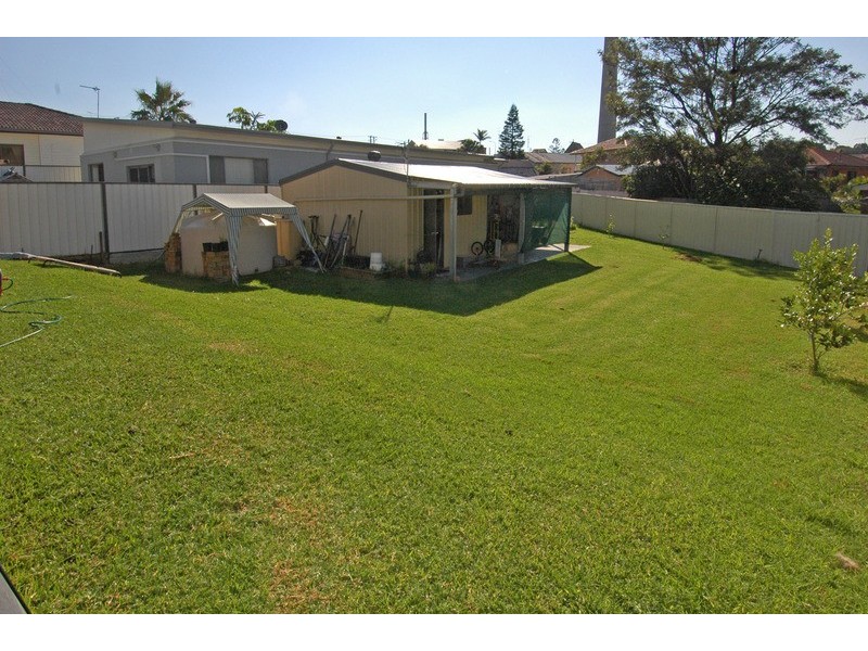 16 Fifth Avenue, Port Kembla NSW 2505