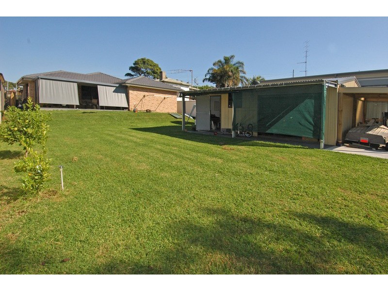 16 Fifth Avenue, Port Kembla NSW 2505