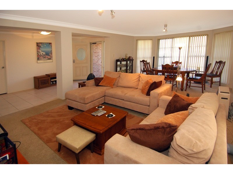 16 Fifth Avenue, Port Kembla NSW 2505