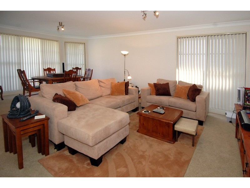 16 Fifth Avenue, Port Kembla NSW 2505