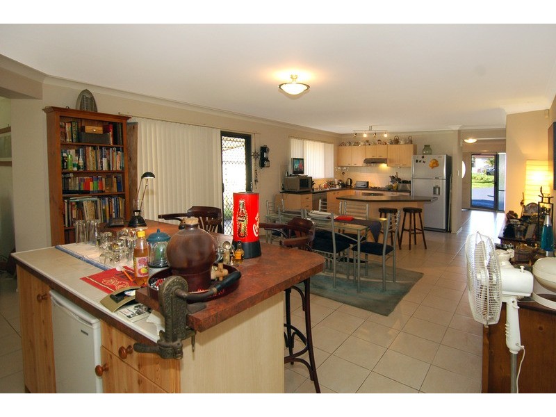 16 Fifth Avenue, Port Kembla NSW 2505