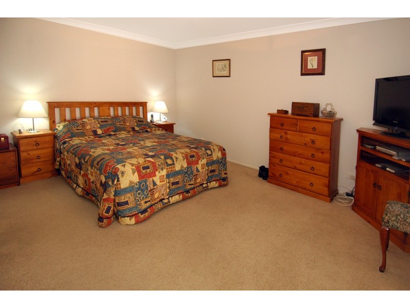 16 Fifth Avenue, Port Kembla NSW 2505