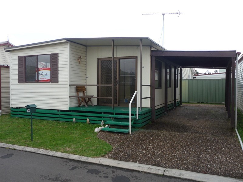 54 Angaphora Street, Kanahooka NSW 2530