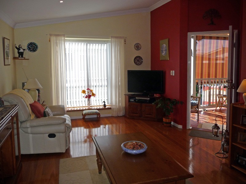 15 Fifteenth Avenue, Warilla NSW 2528