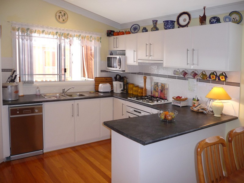 15 Fifteenth Avenue, Warilla NSW 2528