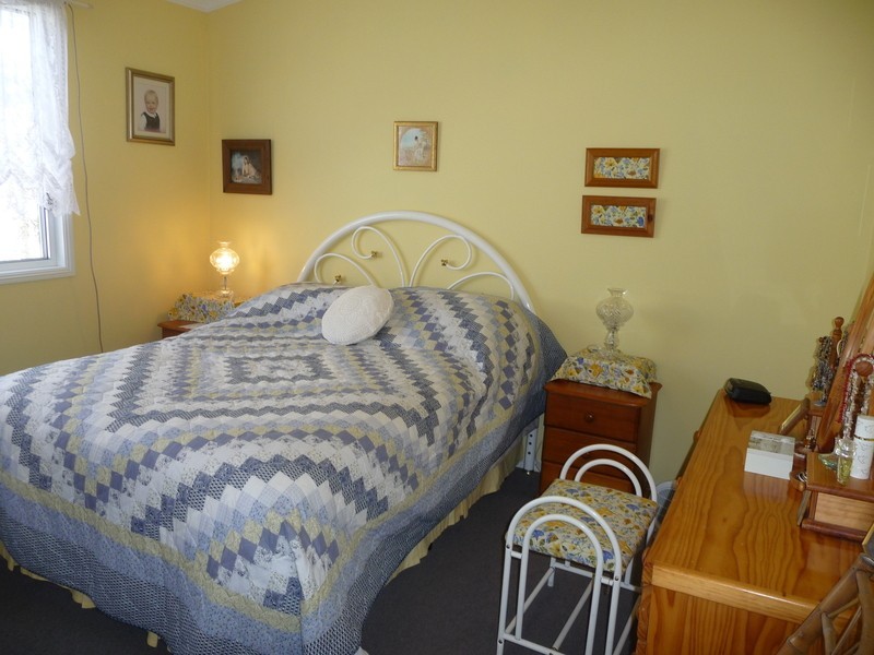 15 Fifteenth Avenue, Warilla NSW 2528