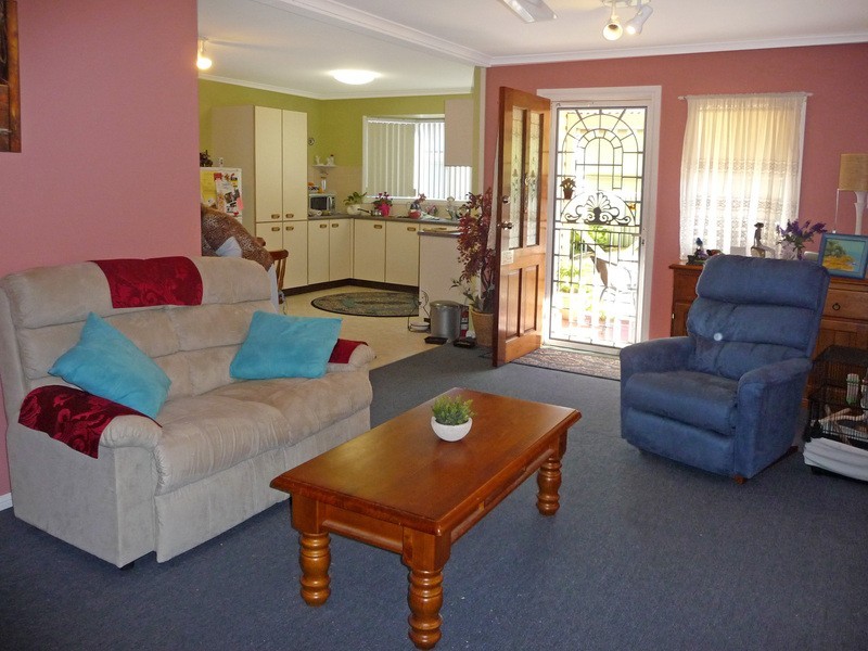 18 Willow Crescent, Kanahooka NSW 2530