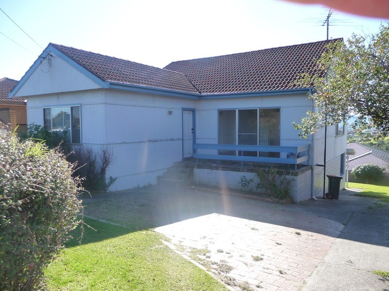 2/250 Flagstaff Road, Lake Heights NSW 2502