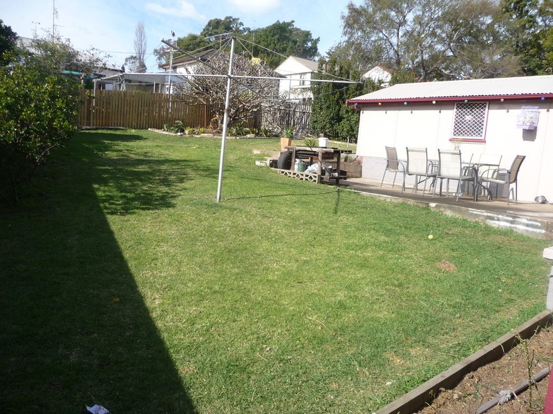 3 Barber Street, Berkeley NSW 2506