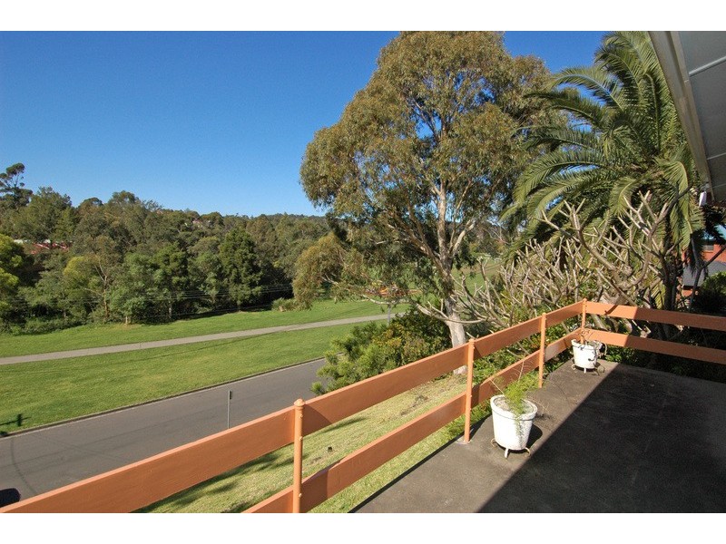 42 Risley Road, Figtree NSW 2525