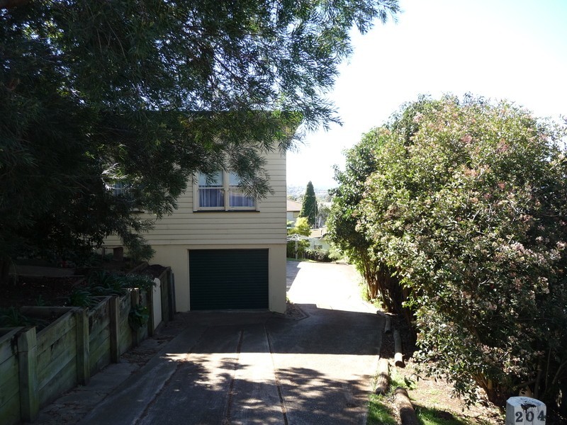 2/204 Mt Keira Road, Mount Keira NSW 2500