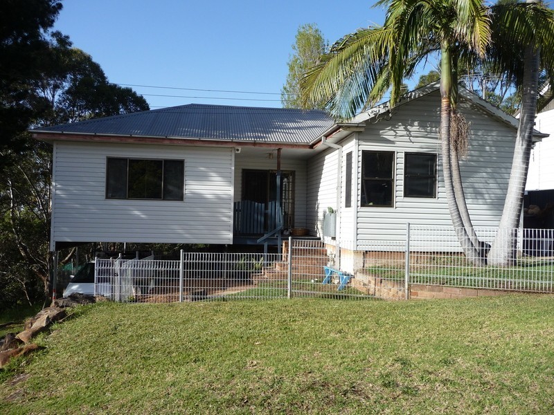 98 Bulli Pass Road, Thirroul NSW 2515