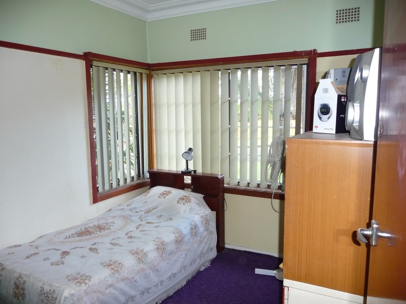 82 Duncan Street, Balgownie NSW 2519