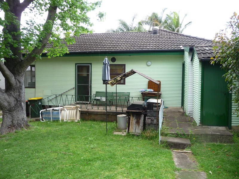 82 Duncan Street, Balgownie NSW 2519