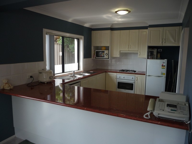 2/73 Gilmore Street, West Wollongong NSW 2500