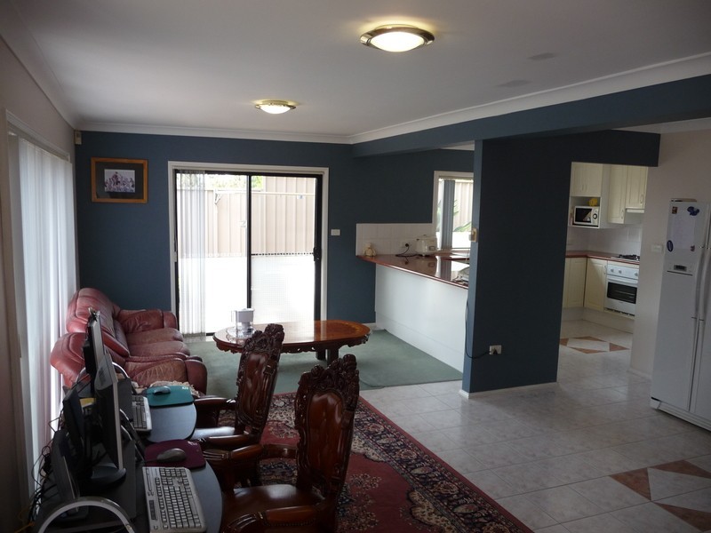 2/73 Gilmore Street, West Wollongong NSW 2500