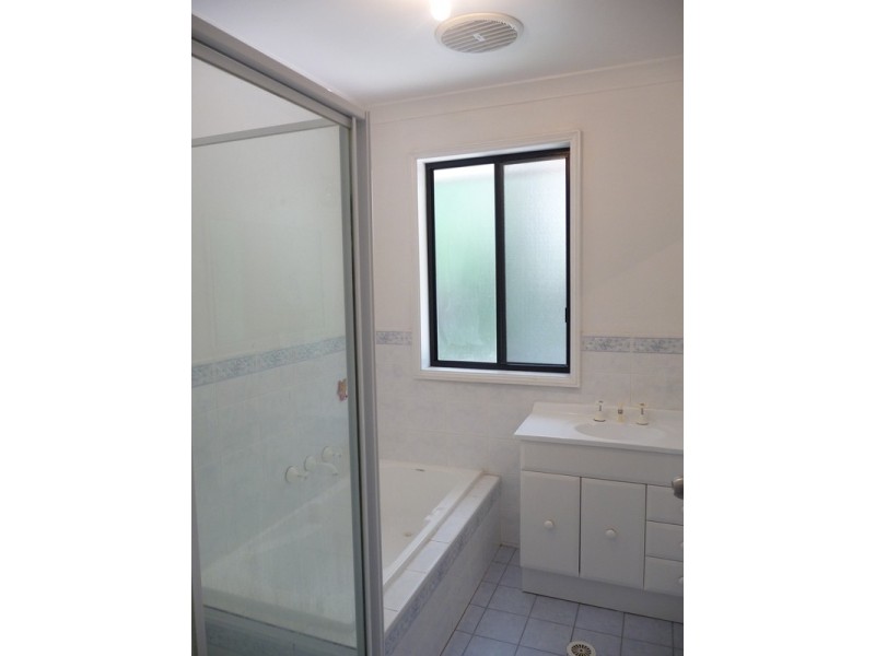 2/73 Gilmore Street, West Wollongong NSW 2500