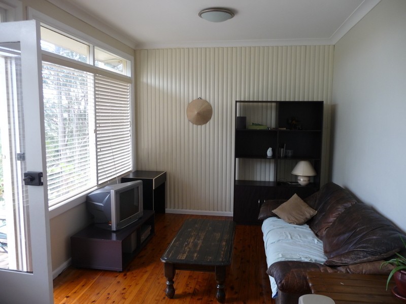 84 Bellevue Rd Road, Figtree NSW 2525