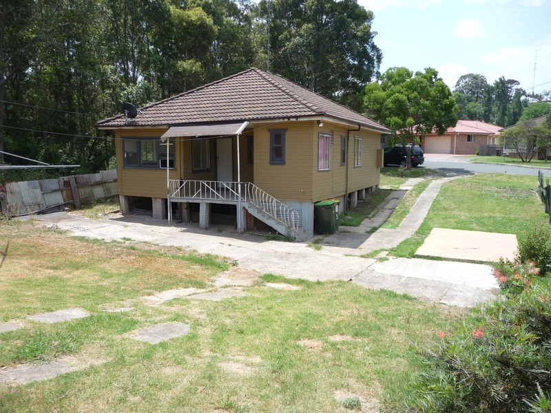 5 Lockwood Street, Cringila NSW 2502