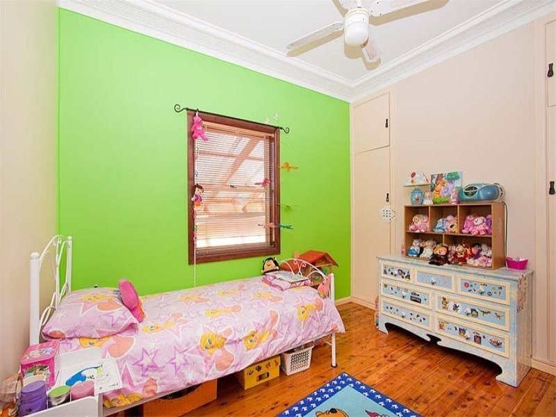 34 Dymock Street, Balgownie NSW 2519