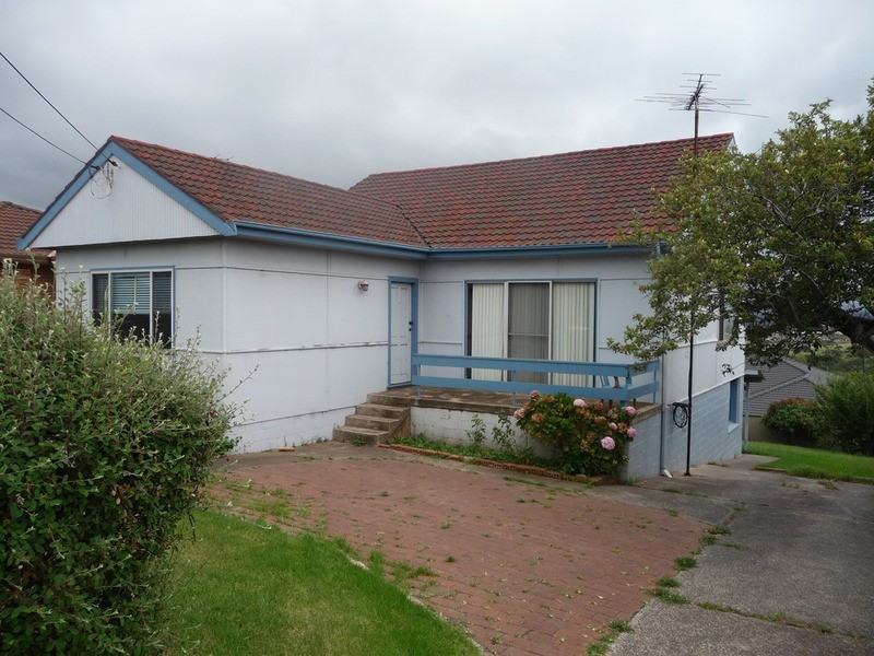 1/250 Flagstaff Road, Lake Heights NSW 2502