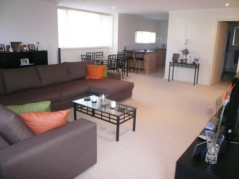 2/18 Hercules Street, Wollongong NSW 2500