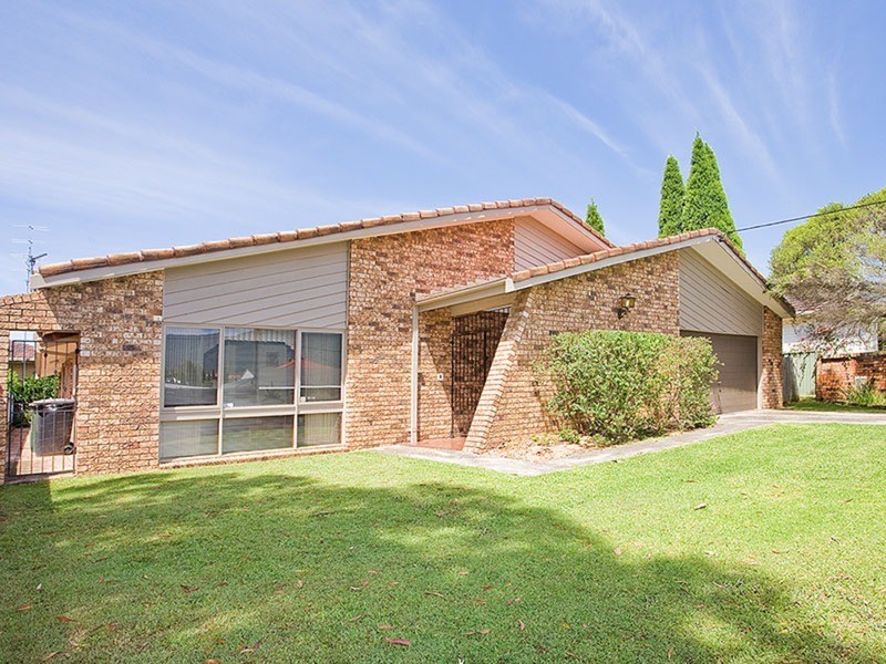31 Dymock Street, Balgownie NSW 2519