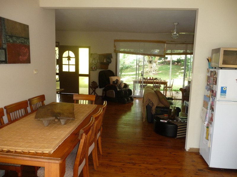 214 Cordeaux Road, Mount Kembla NSW 2526