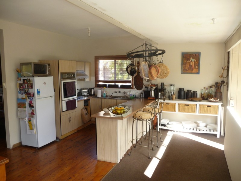 214 Cordeaux Road, Mount Kembla NSW 2526