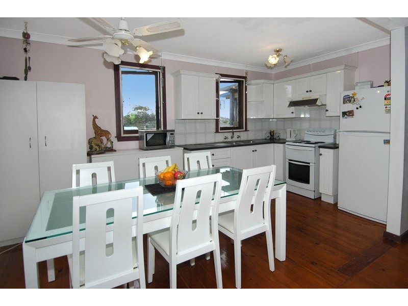 12 Gilba Road, Koonawarra NSW 2530