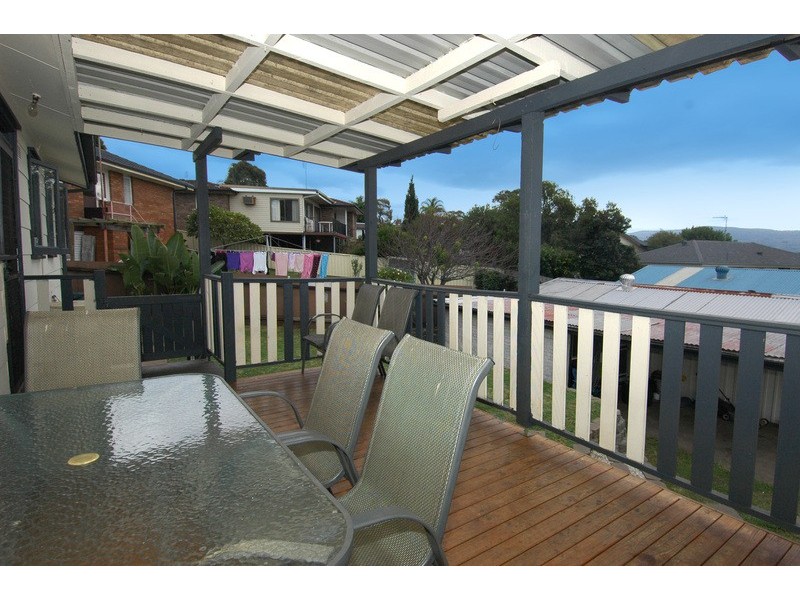 12 Gilba Road, Koonawarra NSW 2530